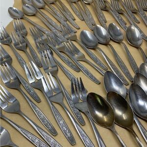 Vintage Ecko Eterna Rose Cotillion 70 Piece Stainless Flatware Set